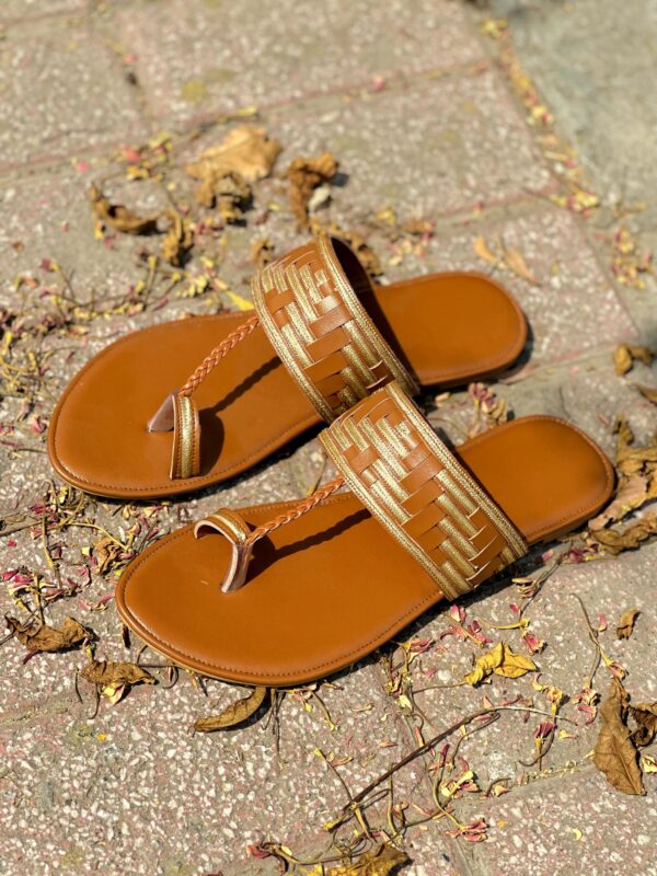 Leather Ladies Kohlapuri Chappal